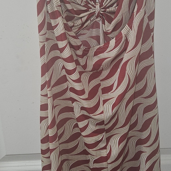 Luly K Red and Cream Twist-Front Wave Dress - Picture 2 of 3